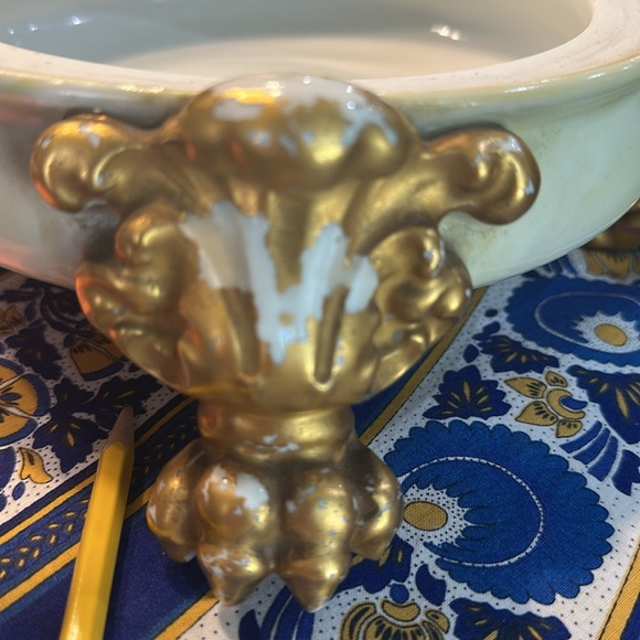 Ornate White and Gold Ceramic footed Bowl or stand, heirloom quality piece. - Picture 9 of 10